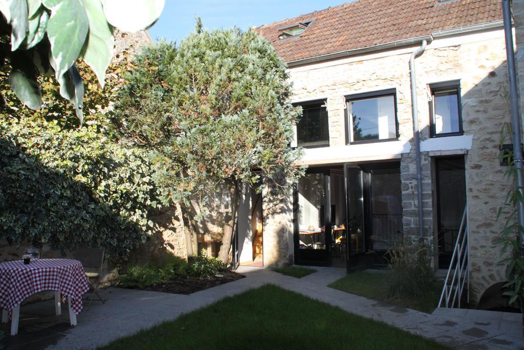 Le Nid D'Hirondelles Bed & Breakfast Perthes-en-Gatinais Luaran gambar