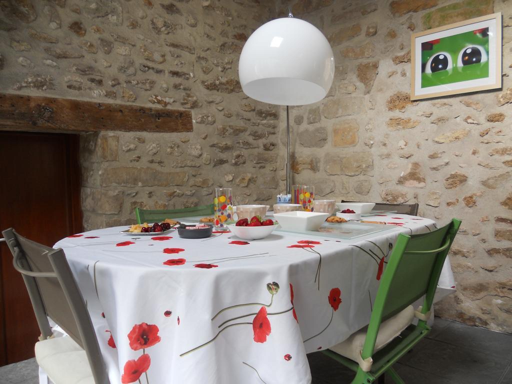 Le Nid D'Hirondelles Bed & Breakfast Perthes-en-Gatinais Luaran gambar
