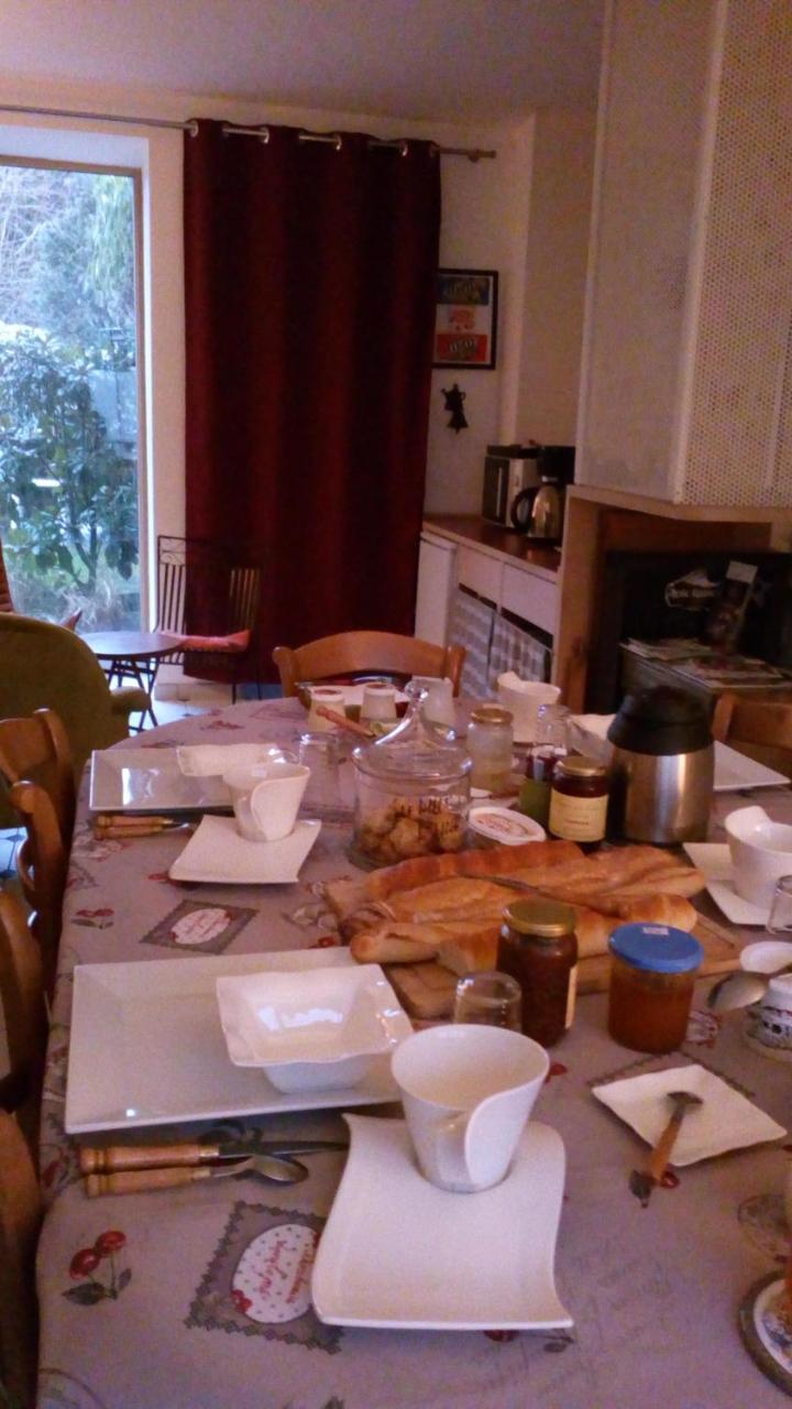 Le Nid D'Hirondelles Bed & Breakfast Perthes-en-Gatinais Luaran gambar