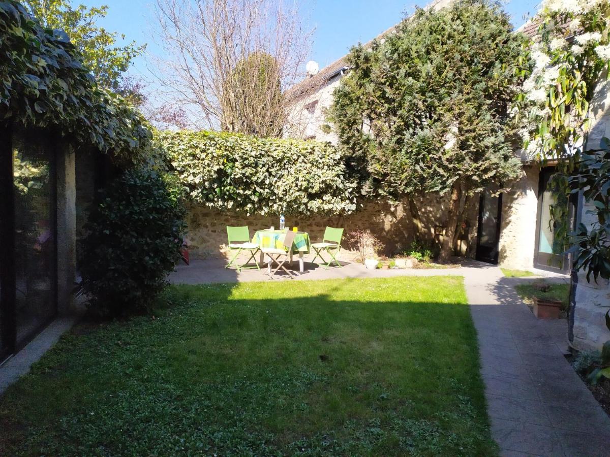 Le Nid D'Hirondelles Bed & Breakfast Perthes-en-Gatinais Luaran gambar